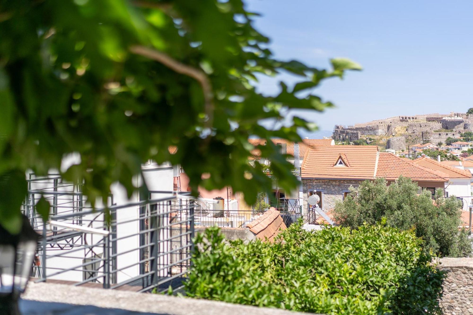Spacious Home With Yard, Mytilene Lesvos Εξωτερικό φωτογραφία