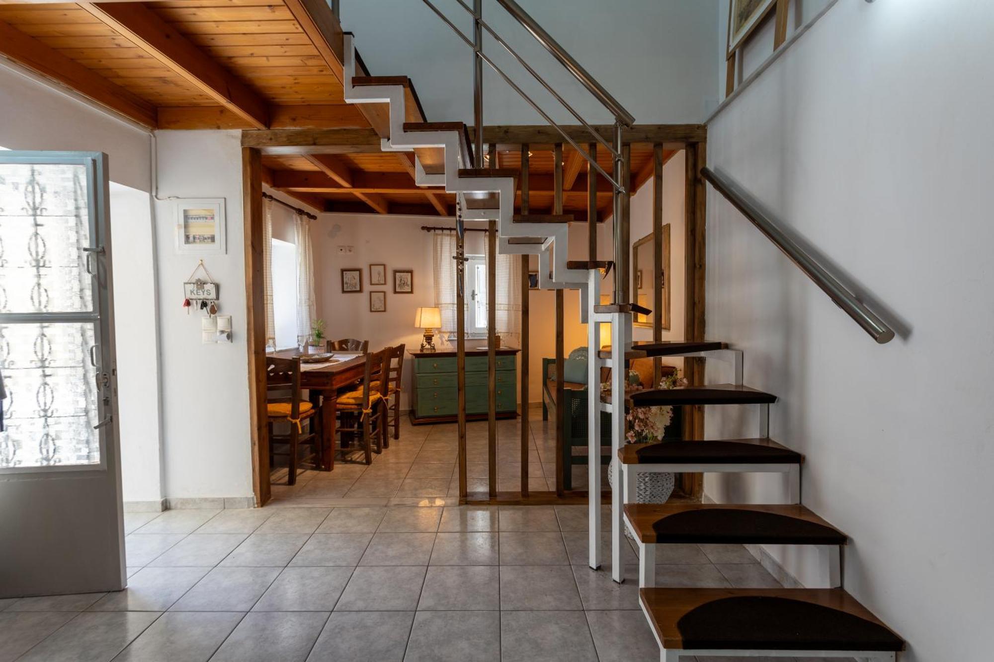 Spacious Home With Yard, Mytilene Lesvos Εξωτερικό φωτογραφία
